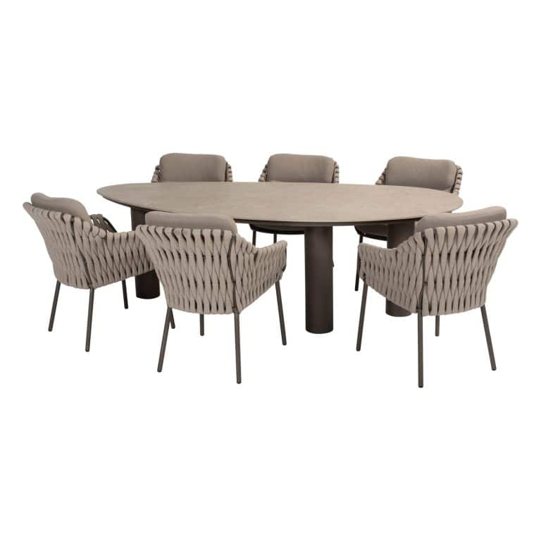 4 Seasons Outdoor Montera dining + Arizona tafel keramisch blad kiezel-vorm