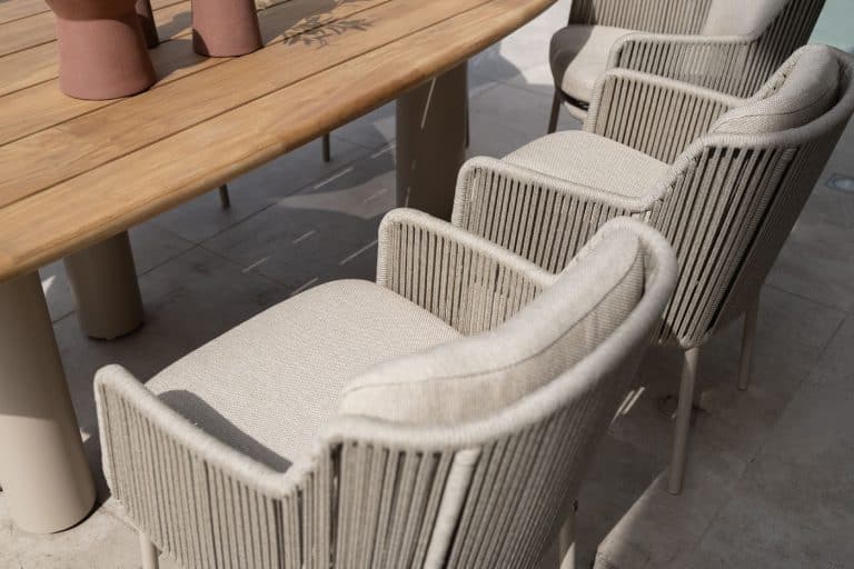 4 Seasons Outdoor Bernini dining stoel latte incl. 2 kussens