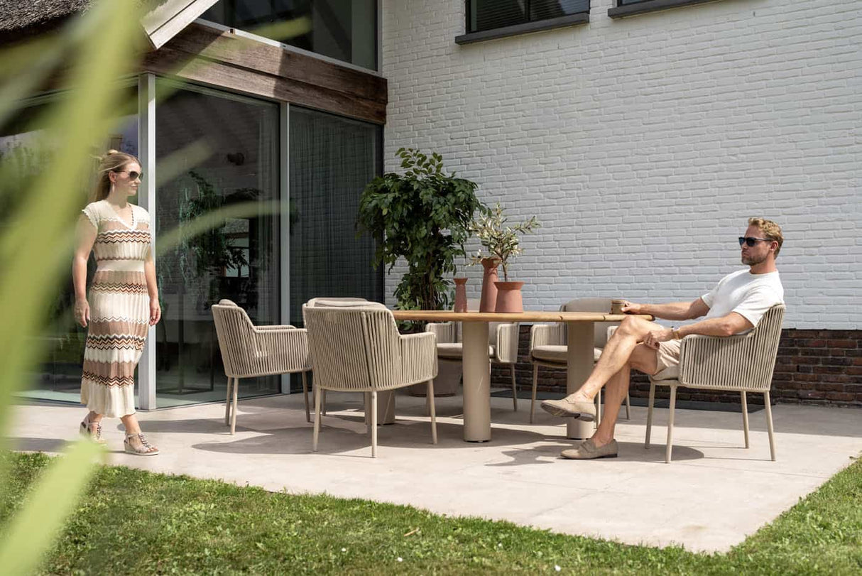 4 Seasons Outdoor Bernini dining stoel latte incl. 2 kussens
