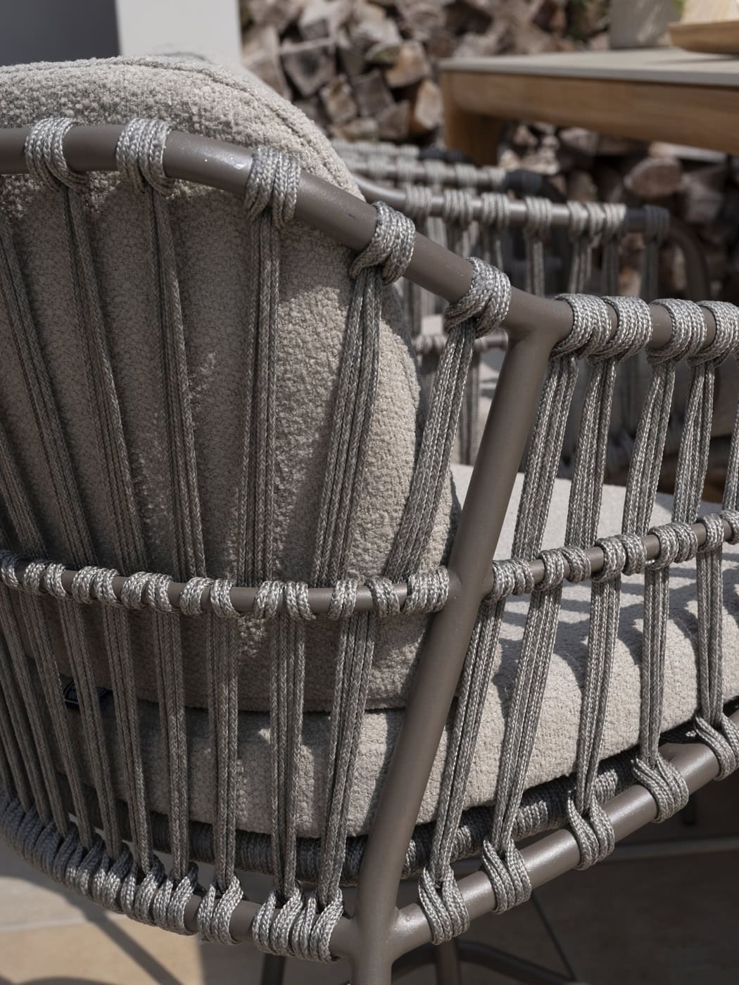 4 Seasons Outdoor Capalbio high dining stoel + Taste 4SO Liam high dining tafel met keramisch blad 220 cm