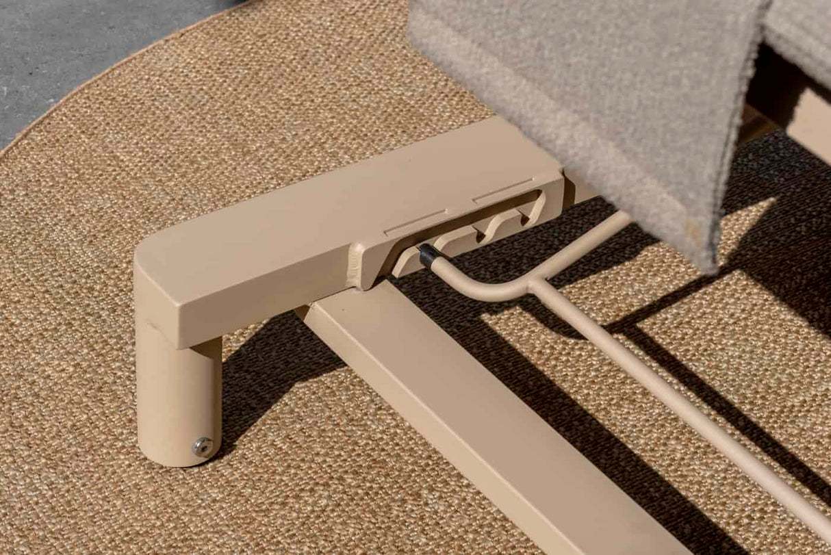 4 Seasons Outdoor Madeira ligbed latte incl. kussen en hoofdsteun boucle clay