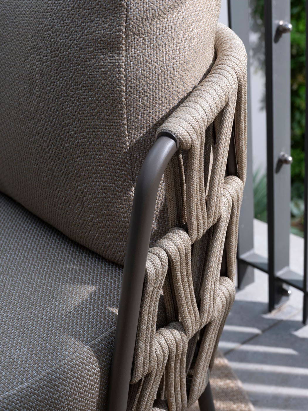 4 Seasons Outdoor Mallorca 3-zits low dining bank incl. 4 kussens