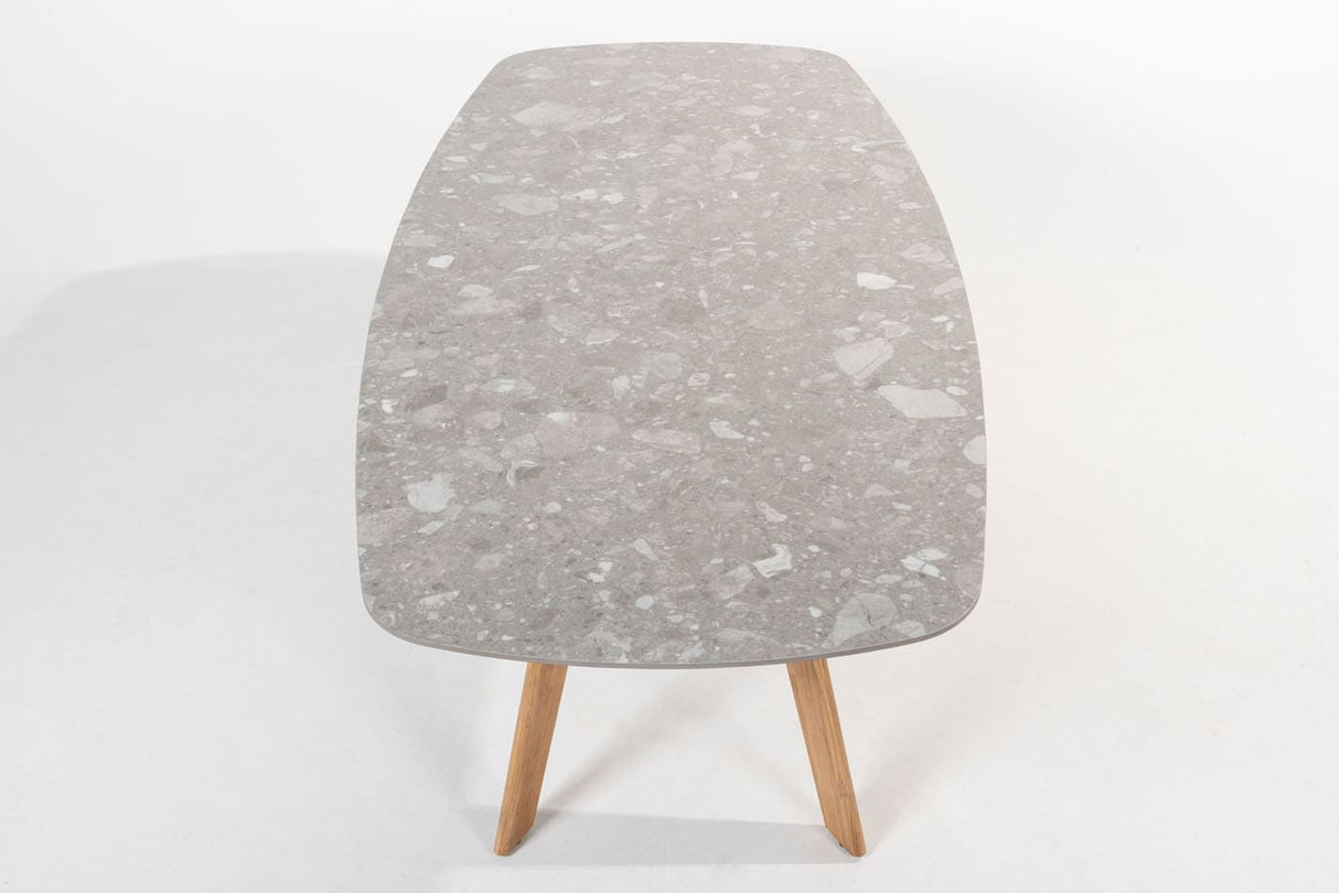 4 Seasons Outdoor Murcia dining latte + Montana tafel barrel keramiek terrazzo 240 cm teak onderstel