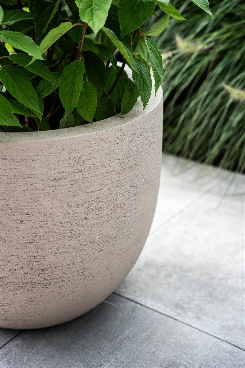 Luca Lifestyle Terreno New Egg Pot 65cm – Sand