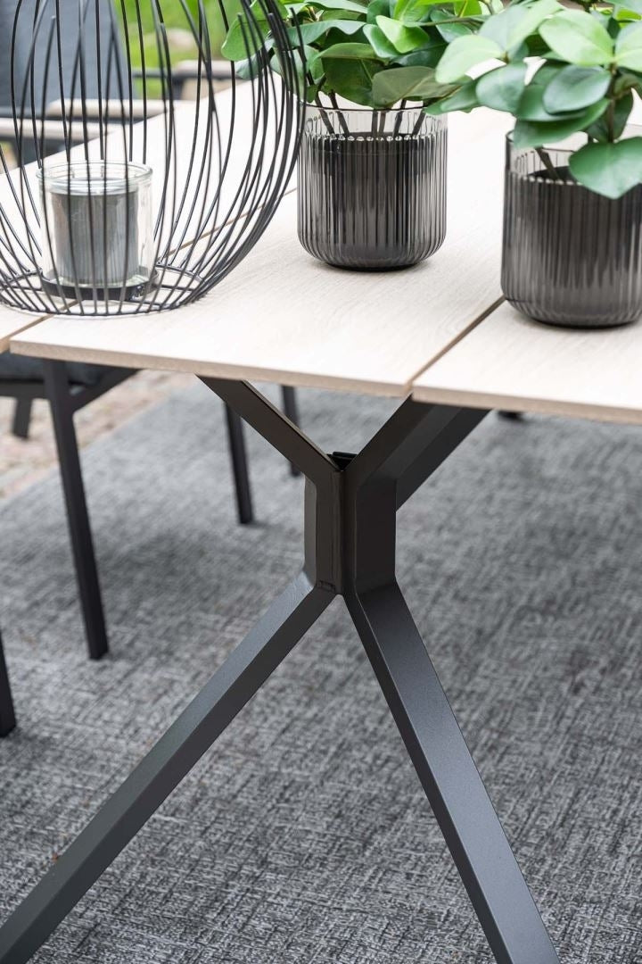 Garden Impressions Ragussa tafel 220x100xH72 carbon zwart light teak houtlook