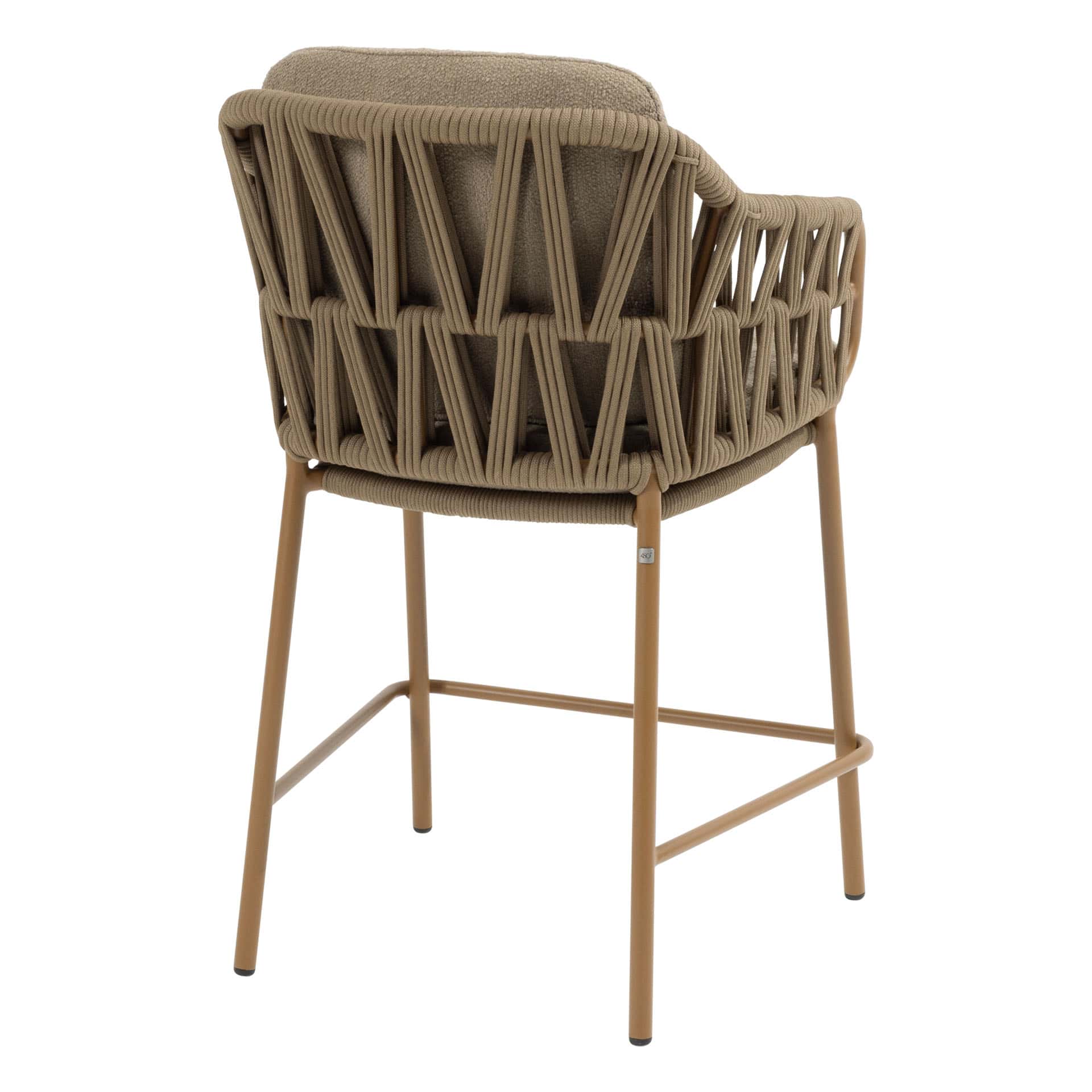 4 Seasons Outdoor Biarritz dining Amber + Taste 4SO Soho tafel met keramisch blad Amber 220 cm