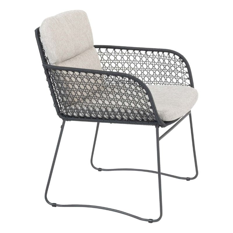 4 Seasons Outdoor Aprilla dining antraciet + Montana tafel barrel keramiek terrazzo 240 x 103 cm