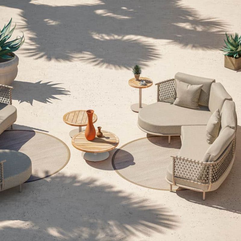 4 Seasons Outdoor Sardinia chaise lounge bank + Volta salontafels