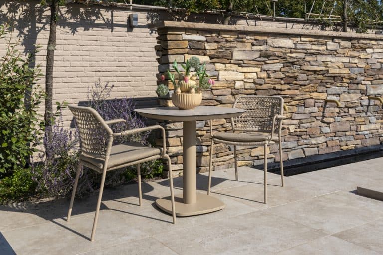 Taste 4SO Manolo eettafel latte met geprint keramiek tafelblad 75 x 75 cm. Latte