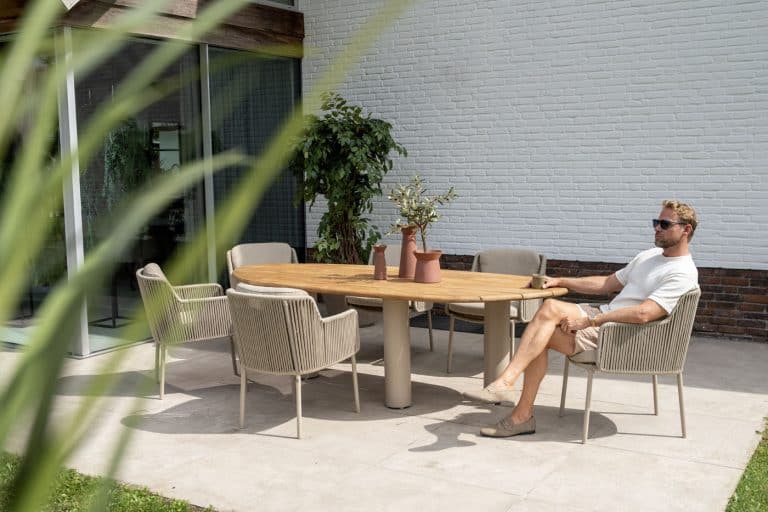 4 Seasons Outdoor Bernini dining stoel latte incl. 2 kussens