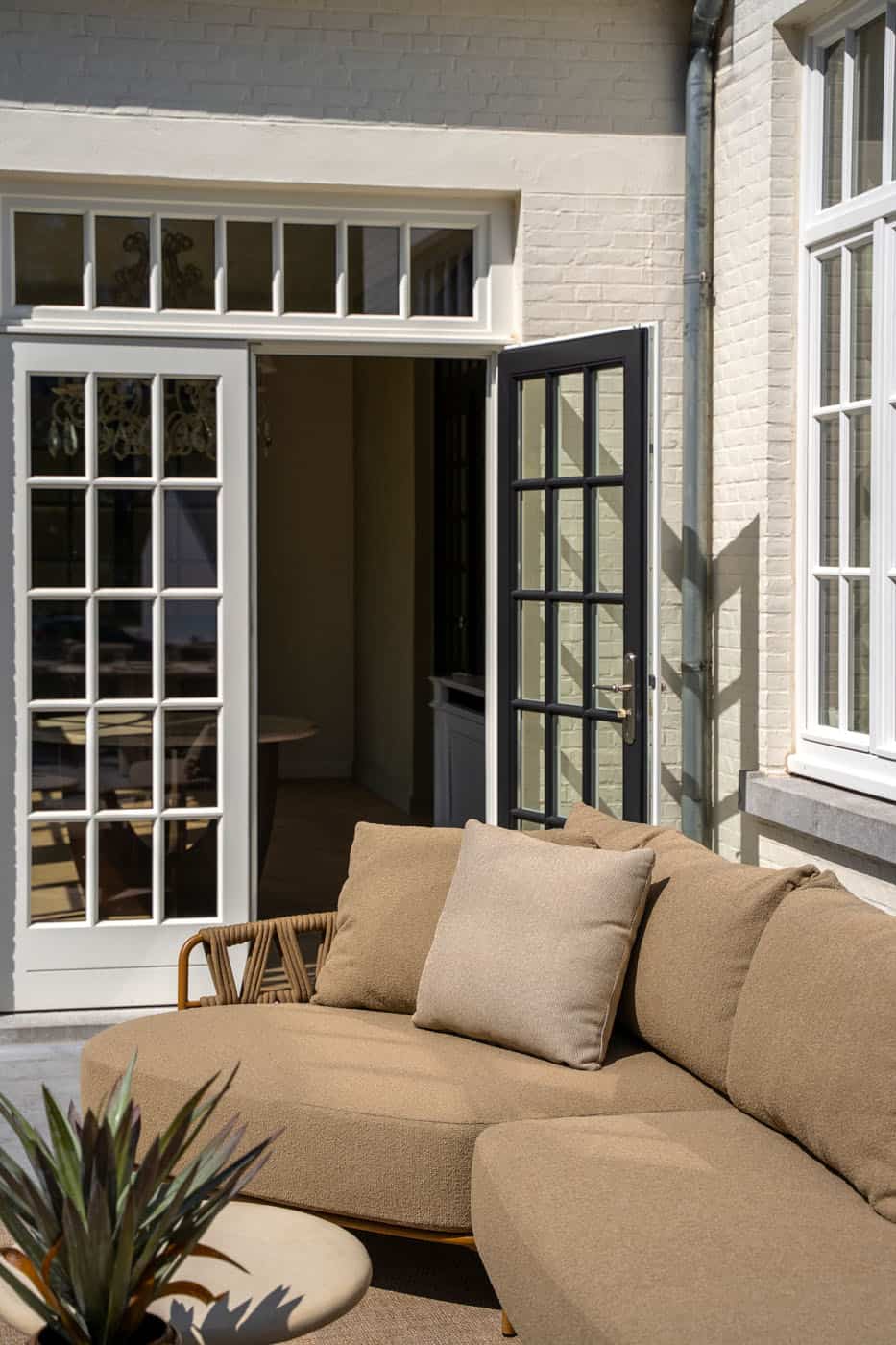 4 Seasons Outdoor Biarritz Chaise loungeset Amber: 2,5-zits bank + 2-zits armleuning