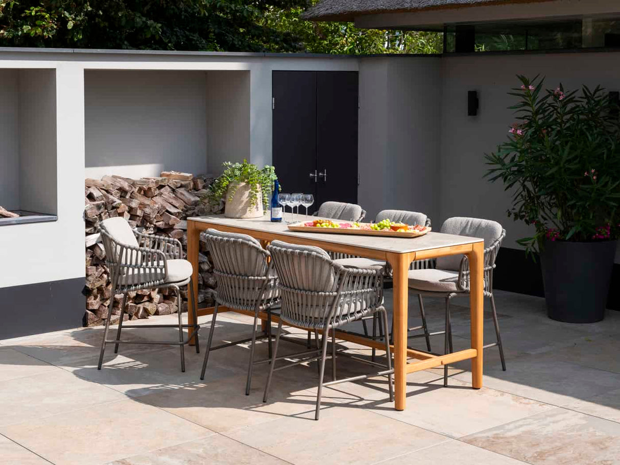 4 Seasons Outdoor Capalbio high dining stoel + Taste 4SO Liam high dining tafel met keramisch blad 220 cm
