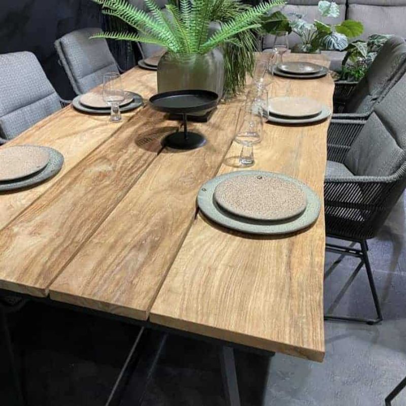 4 Seasons Outdoor Robusto tafel 220x95cm teak blad met quatro frame in latte