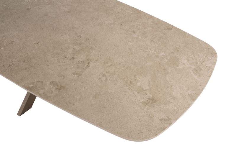 4 Seasons Outdoor Capalbio low dining stoel + Nevada low dining tafel barrel-vorm 250 cm terre