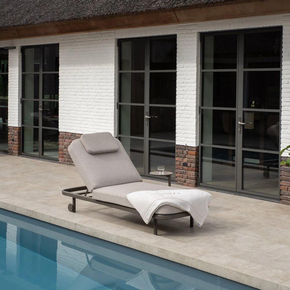 Taste 4SO Milano ligbed terre incl. kussen en hoofdsteun