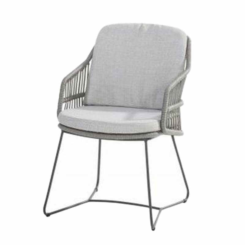 4 Seasons Outdoor Sempre d4 Seasons Outdoor Sempre dining chair Silver Grey met 2 kussens